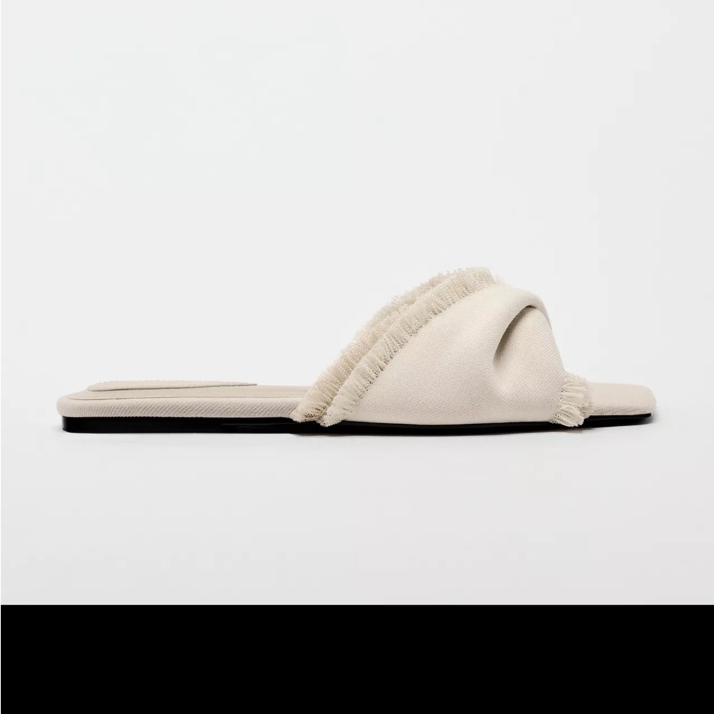 Zara Women's Beige Fringe Slide Sandals